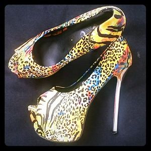 Multi-color (peep-toe) Platform heels